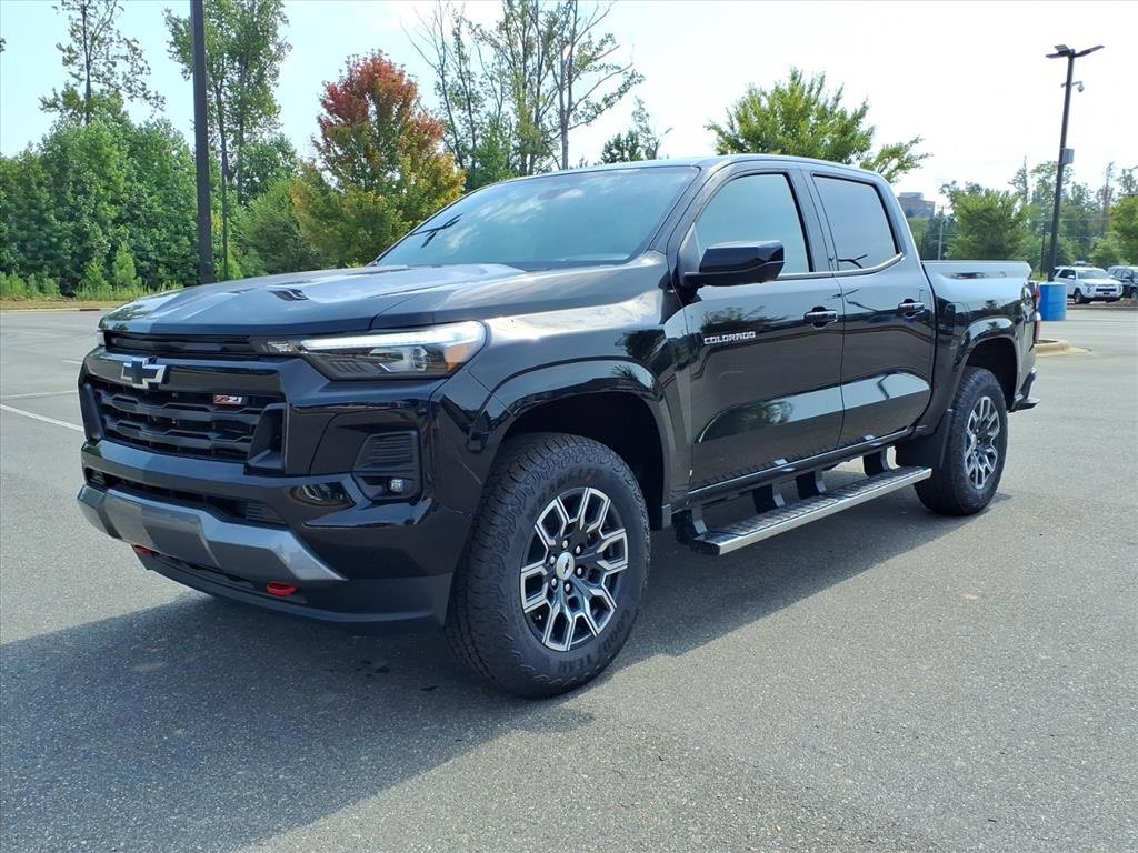 2026 Chevrolet Colorado Z71 photo 13