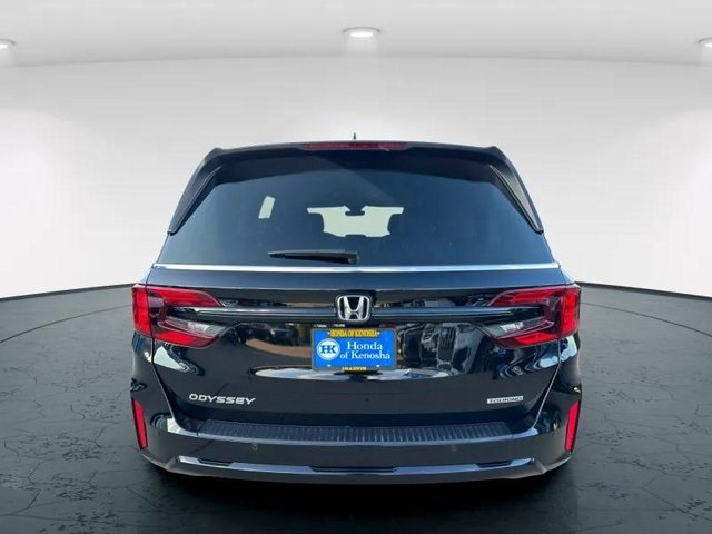 2025 Honda Odyssey Touring photo 5