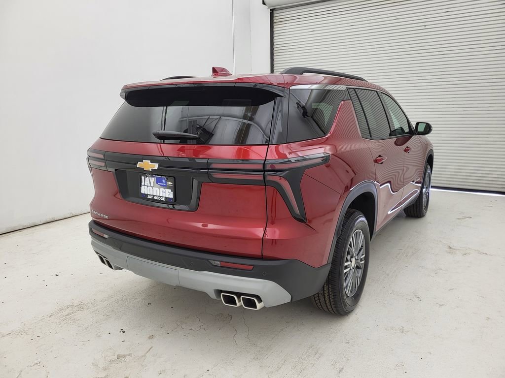 2026 Chevrolet Traverse photo 13