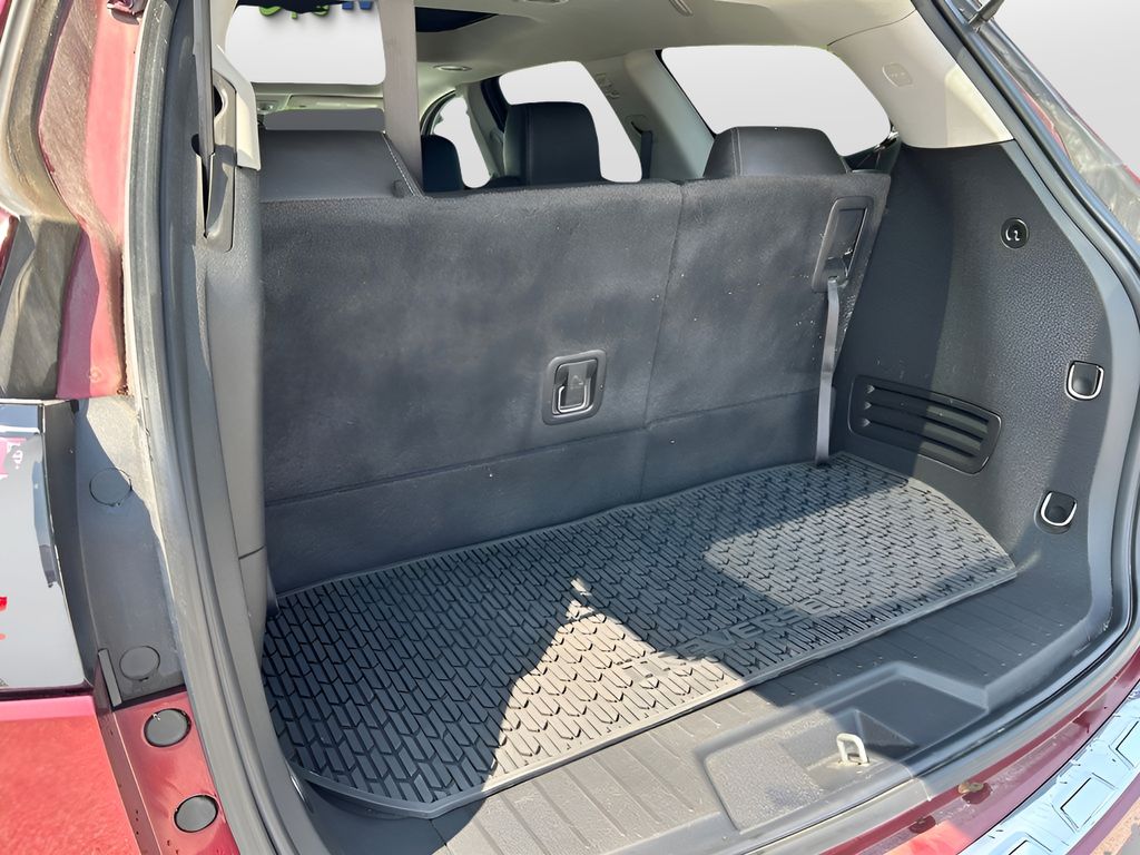 2017 Chevrolet Traverse Premier photo 20