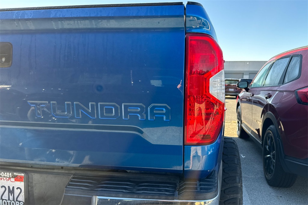 2018 Toyota Tundra SR5 photo 4