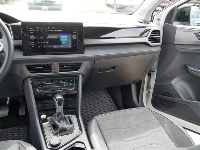 2025 Volkswagen Taos SE photo 22