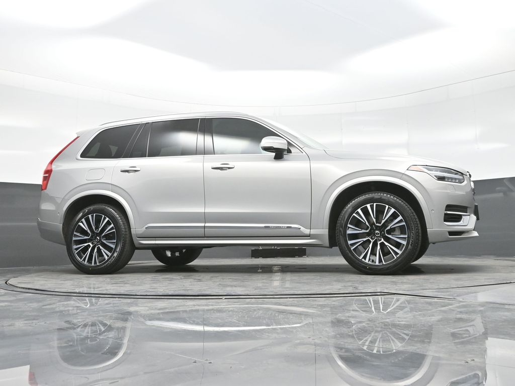 2023 Volvo XC90 T8 Plus photo 23
