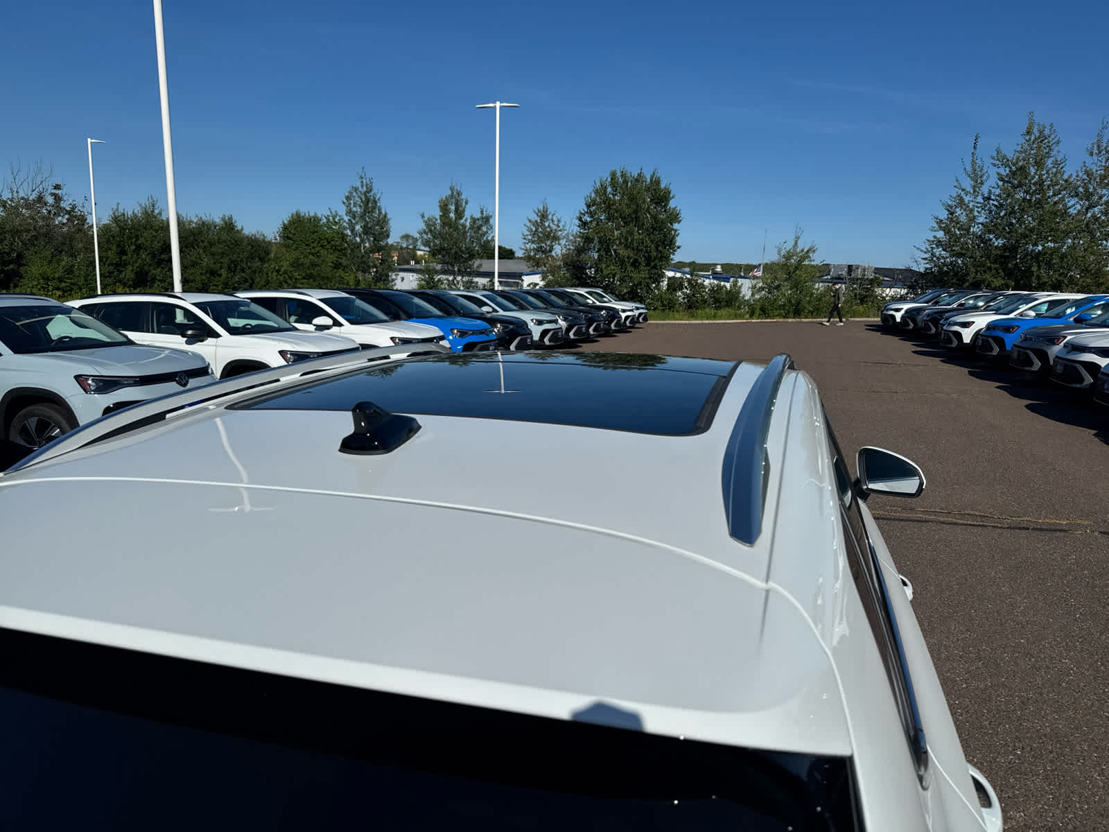 2022 Volkswagen Taos SE photo 9