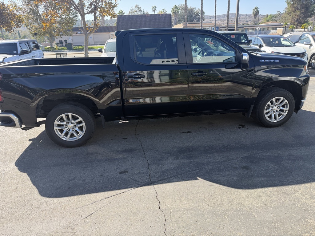 Used 2020 Black Chevrolet LT image 7