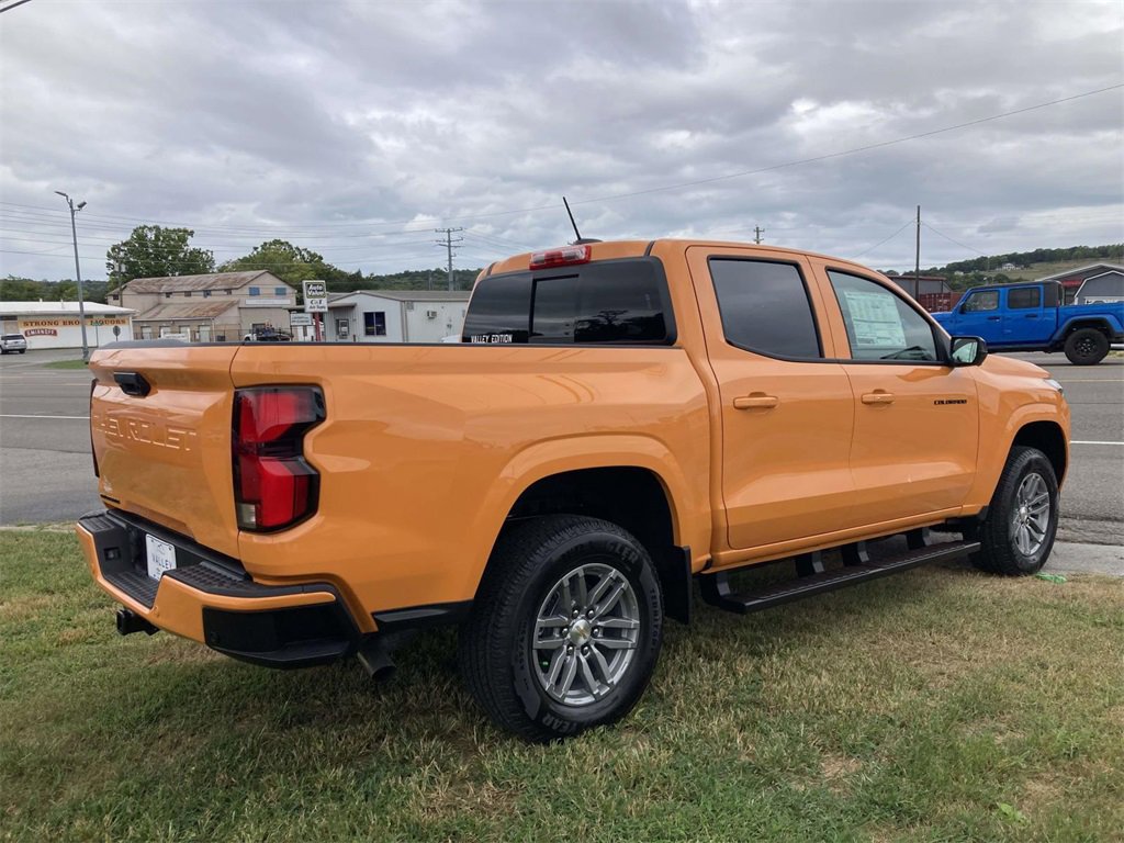 2026 Chevrolet Colorado LT photo 3
