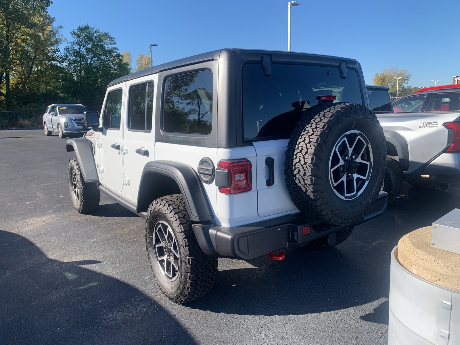 2025 Jeep Wrangler Rubicon photo 3