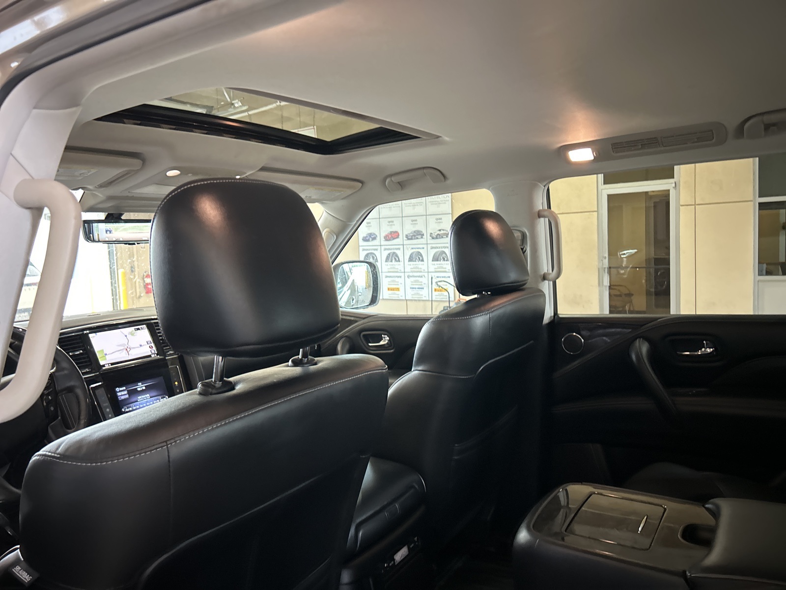 2021 Infiniti QX80 Luxe photo 5