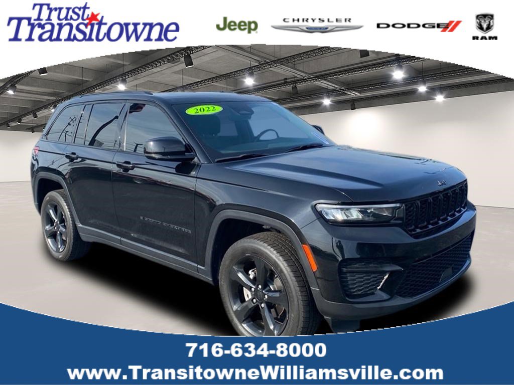 2022 Jeep Grand Cherokee Altitude's photo