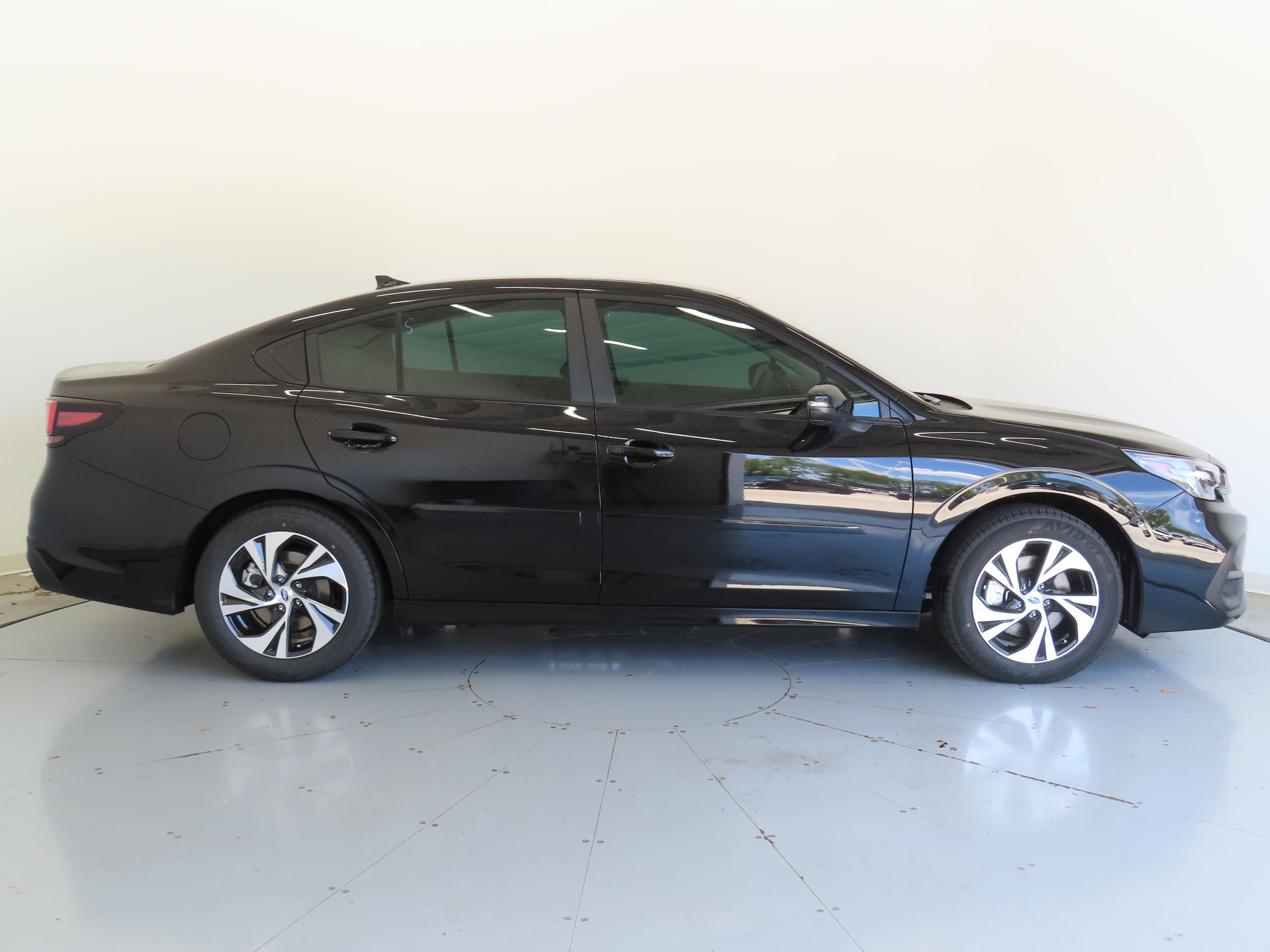 2025 Subaru Legacy Premium photo 2