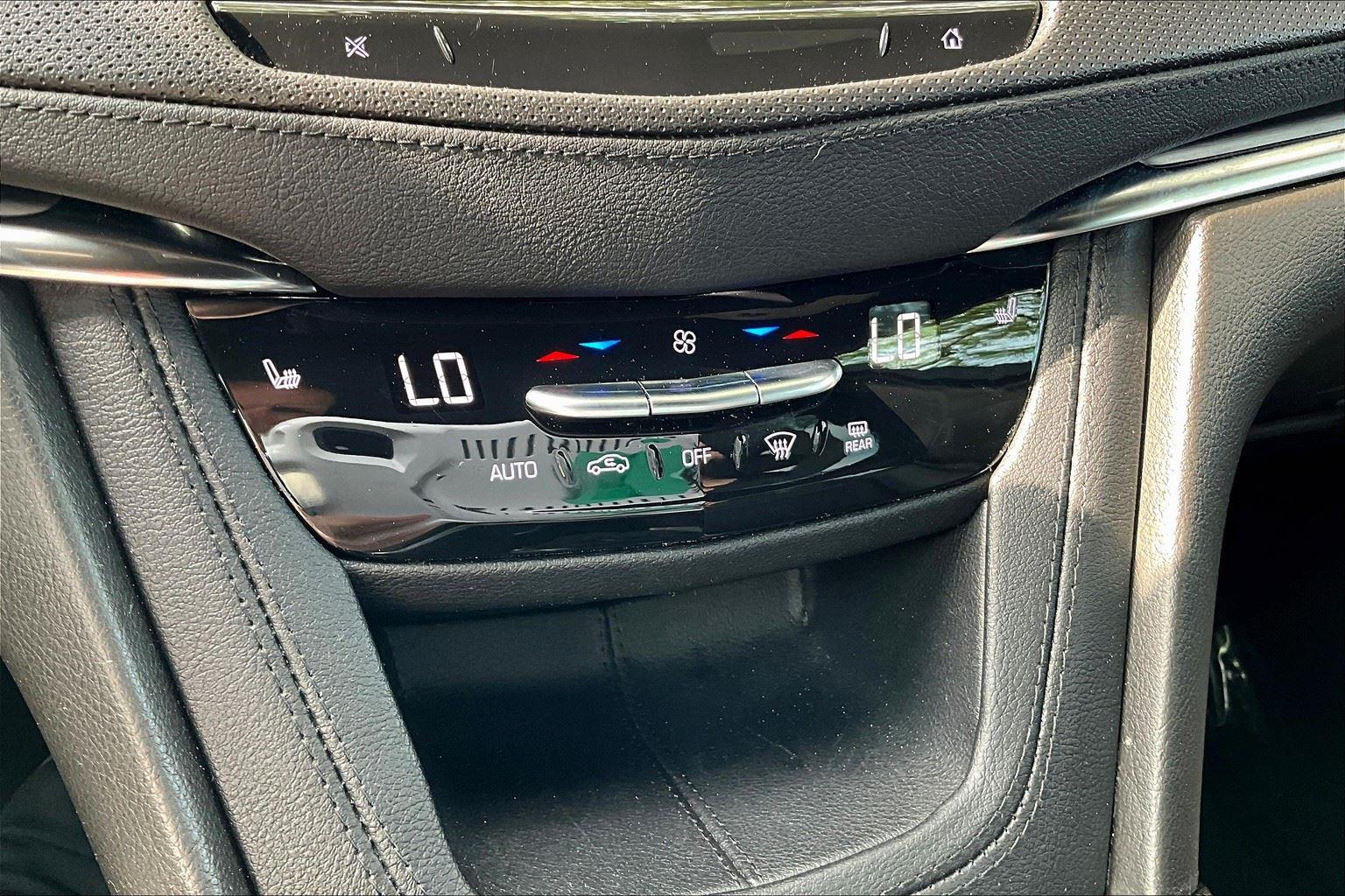 2022 Cadillac XT5 Luxury photo 31