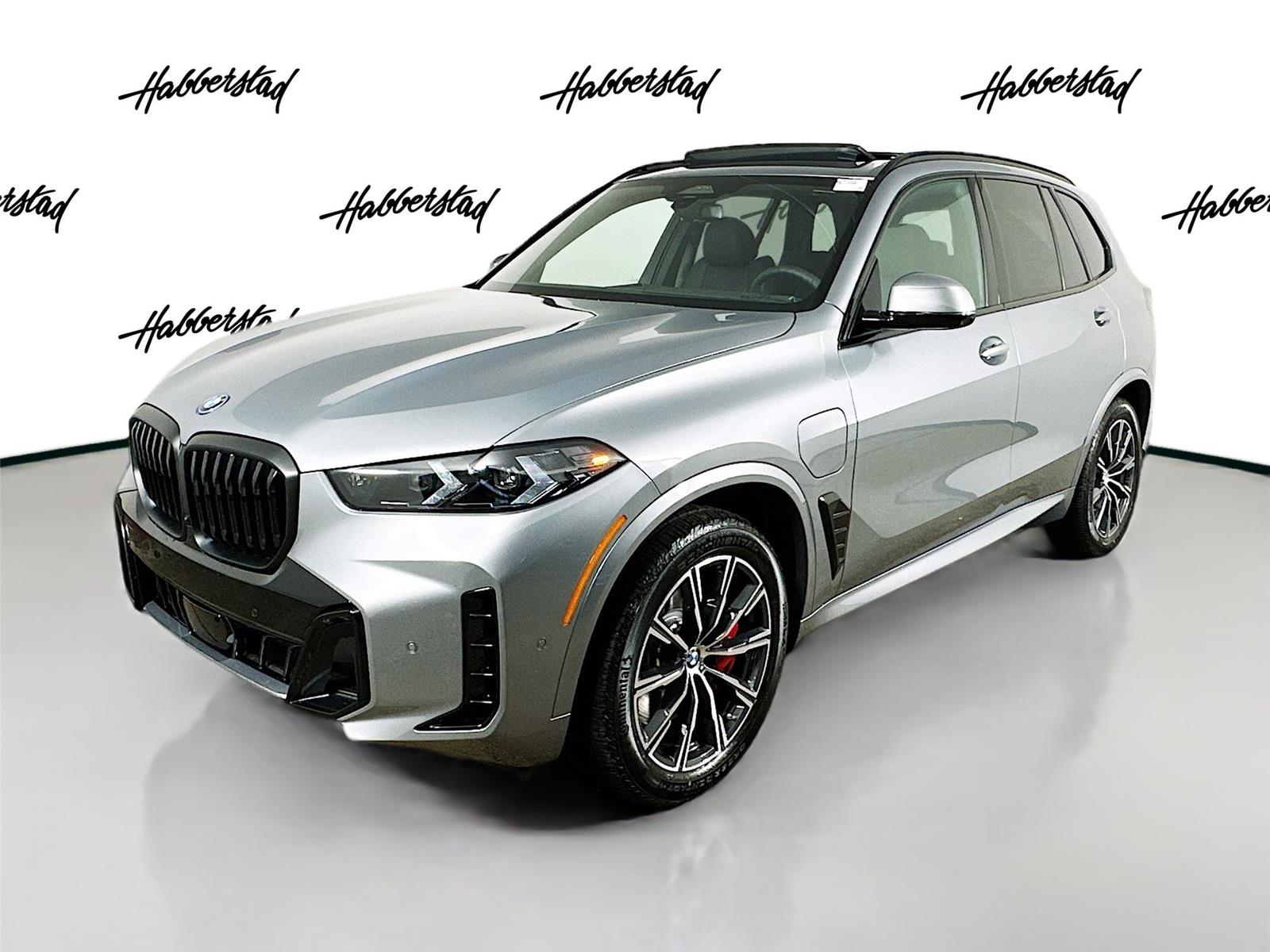 2026 BMW X5 50e's photo