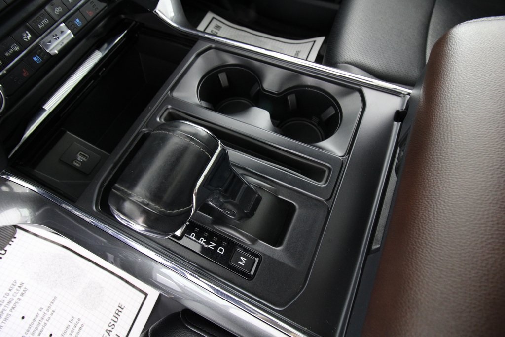 2022 Ford F-150 Lariat photo 16