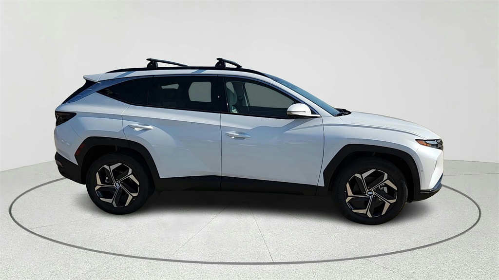 2024 Hyundai Tucson Hybrid Limited photo 2