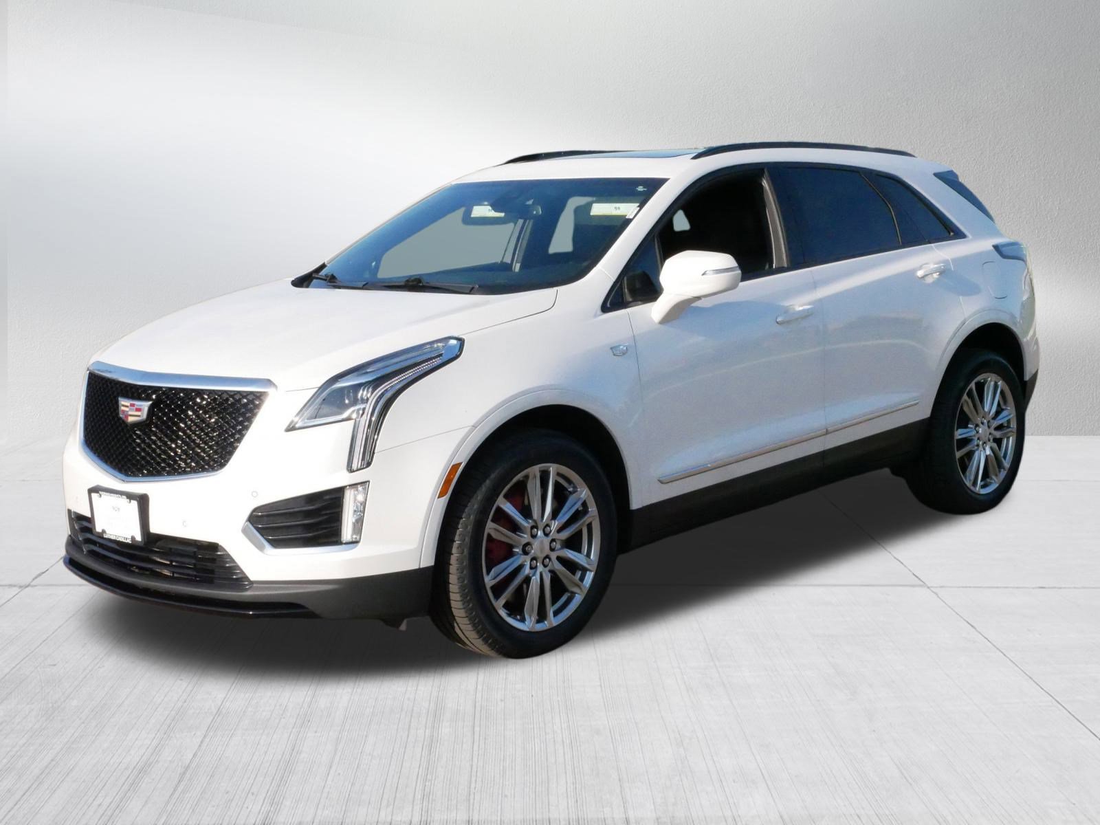 2022 Cadillac XT5 Sport photo 3