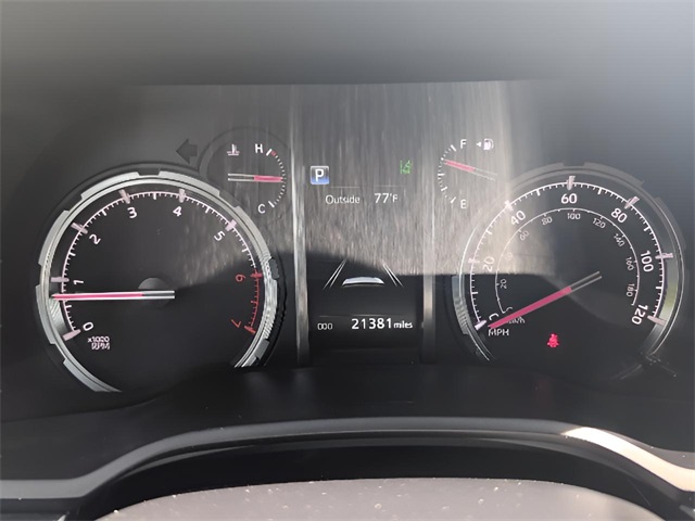 2024 Toyota 4Runner TRD Off-Road photo 13