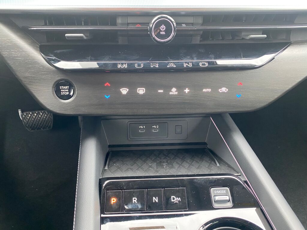 2025 Nissan Murano SL photo 13