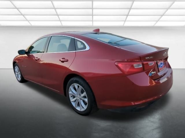 2024 Chevrolet Malibu 1LT photo 2