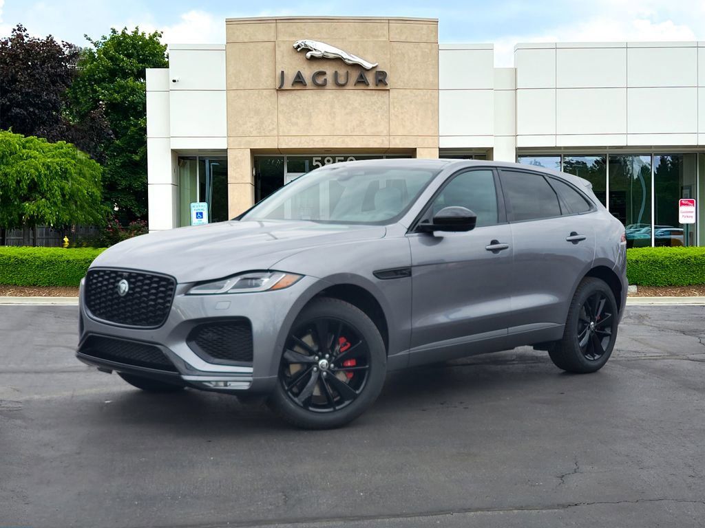 2026 Jaguar F-Pace R-Dynamic S's photo
