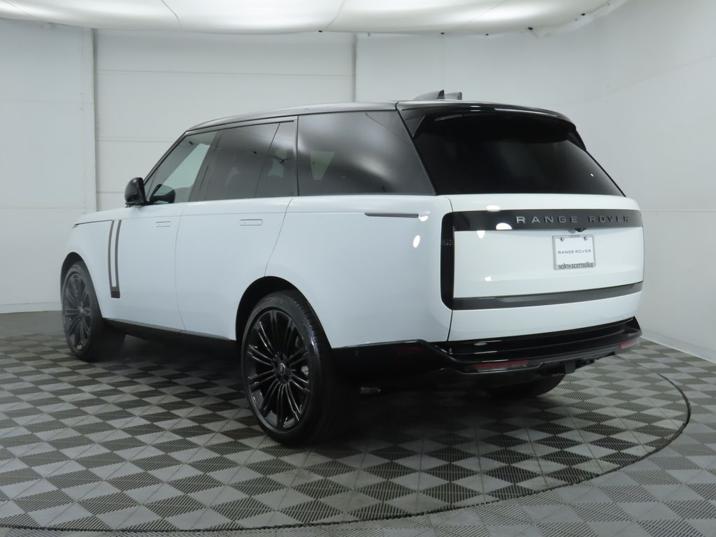 2025 Land Rover Range Rover SE photo 6
