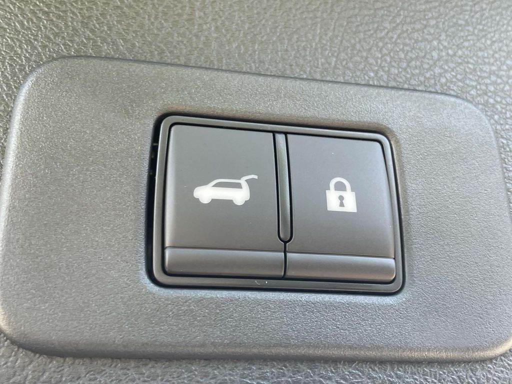 2025 Nissan Murano SV photo 5