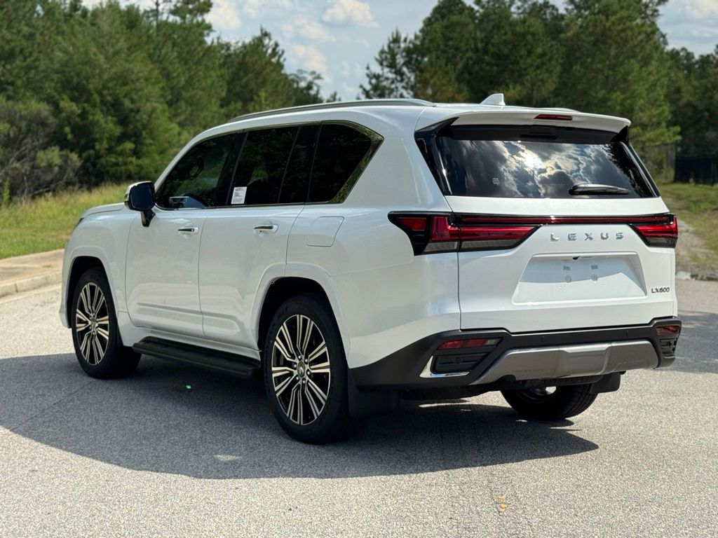 2025 Lexus LX 600 Luxury photo 10