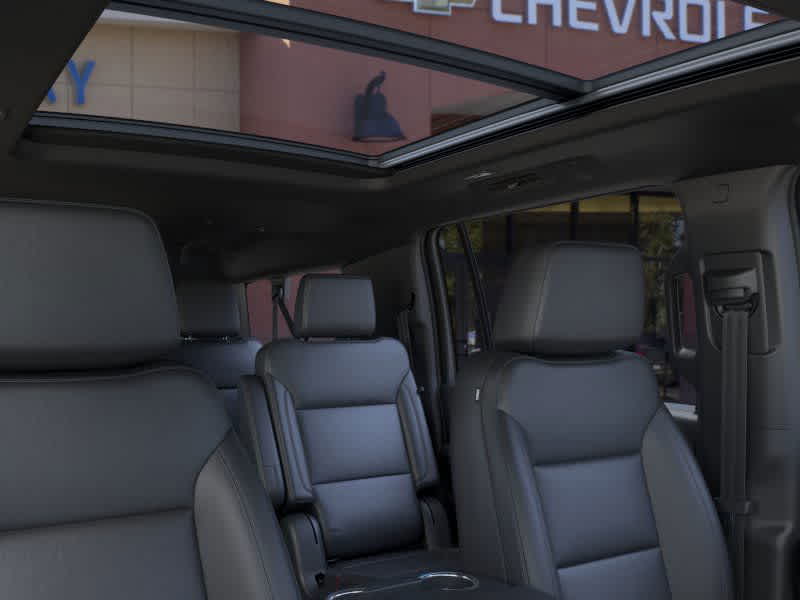 2025 Chevrolet Suburban LT photo 23