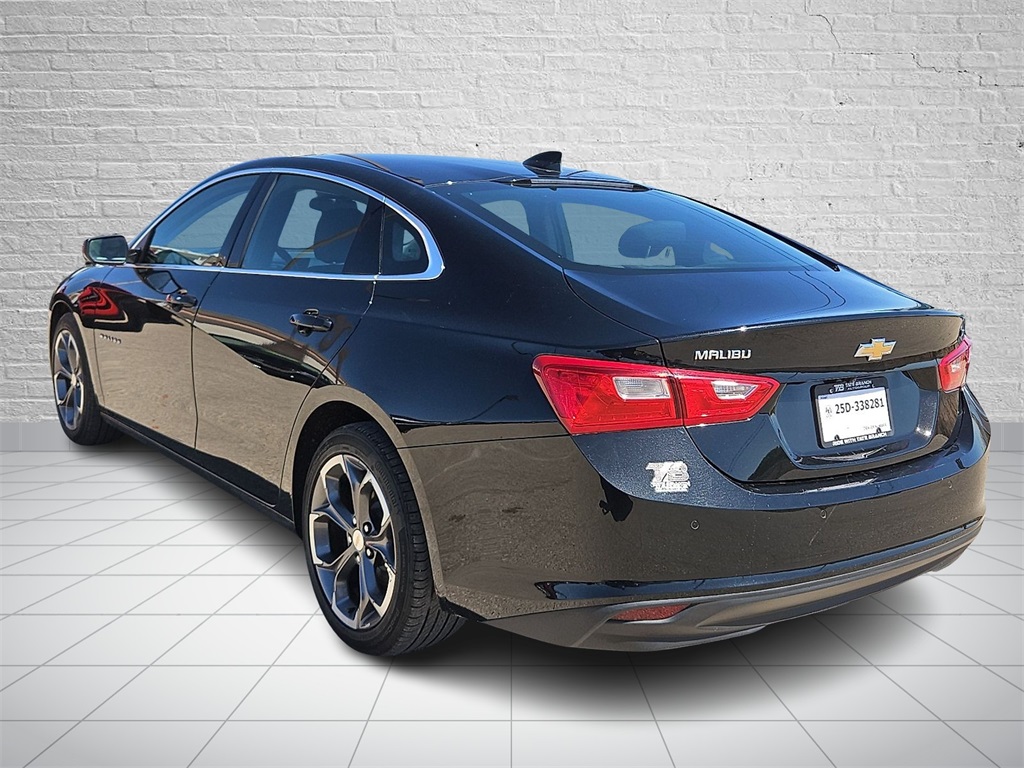 2024 Chevrolet Malibu 1LT photo 3
