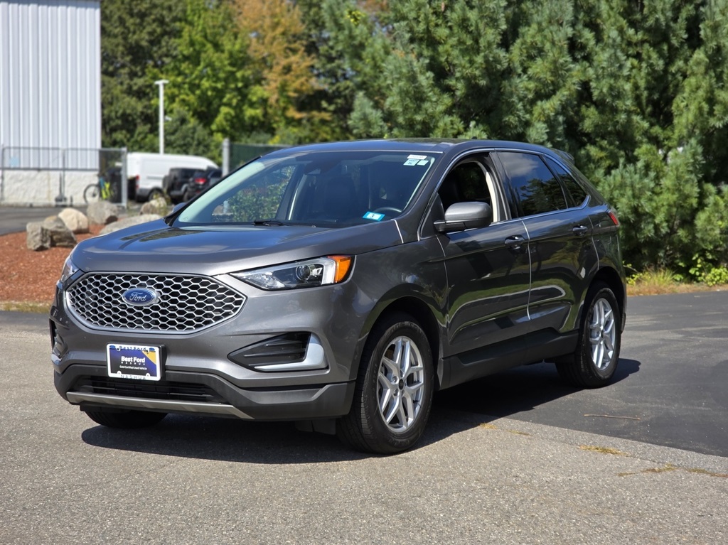 2023 Ford Edge SEL photo 4