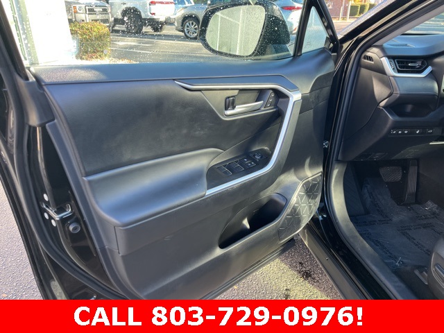 2023 Toyota RAV4 XLE Premium photo 2