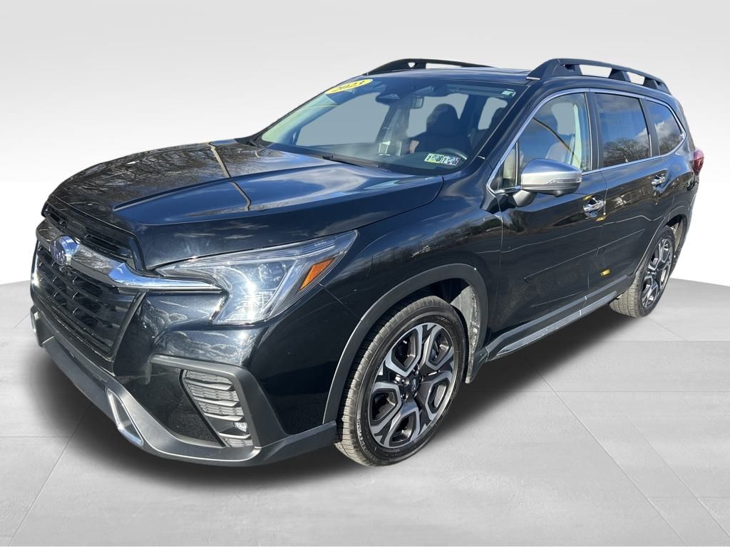 2023 Subaru Ascent Touring's photo