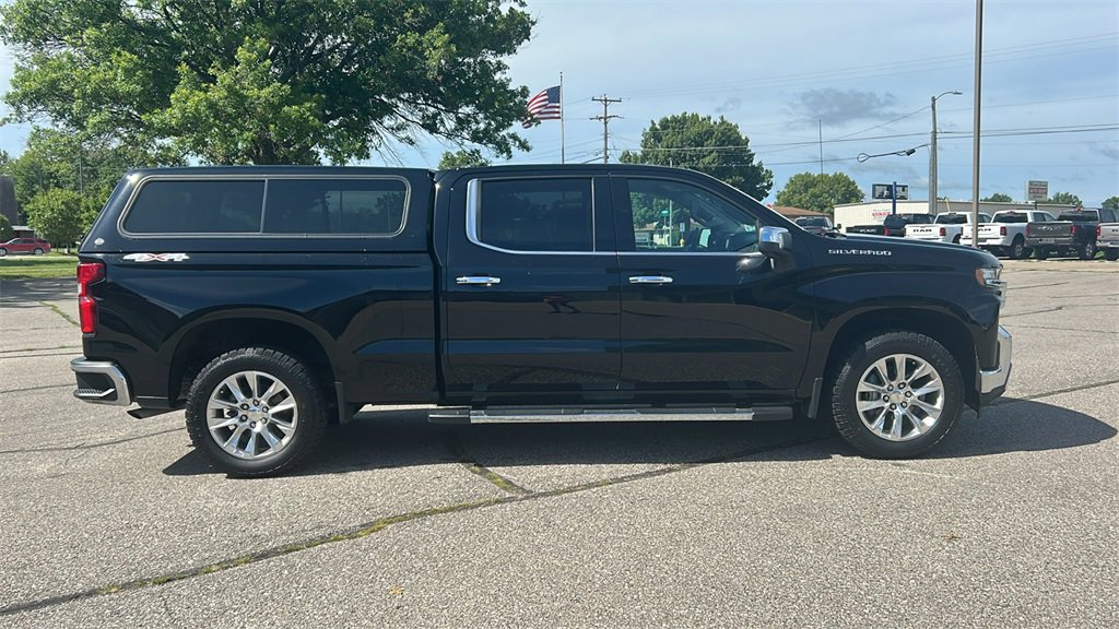 2019 Chevrolet Silverado 1500 LTZ photo 2