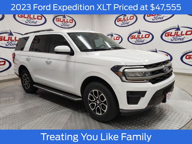 2023 Ford Expedition XLT's photo