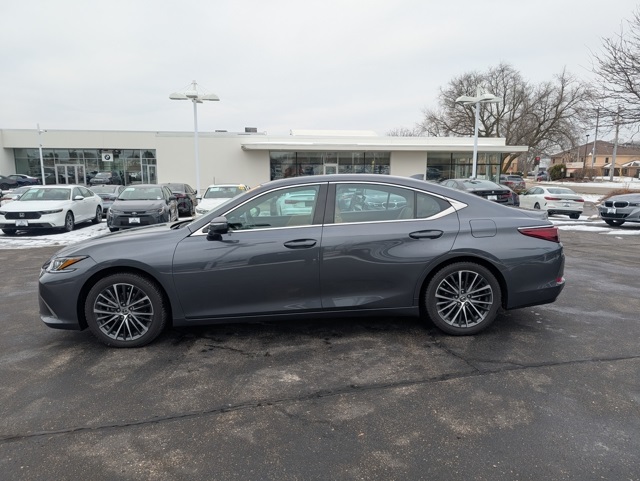 2023 Lexus ES 350's photo