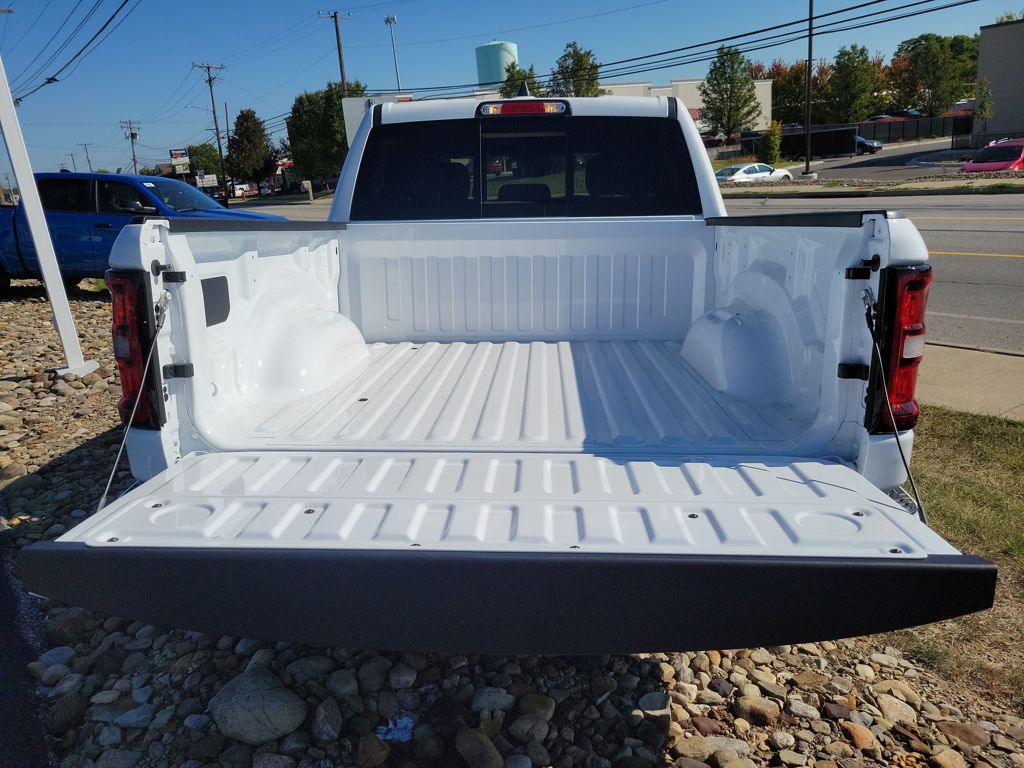 2025 Ram 1500 Big Horn photo 3