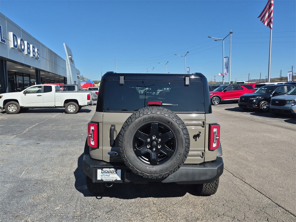 2025 Ford Bronco Outer Banks photo 4