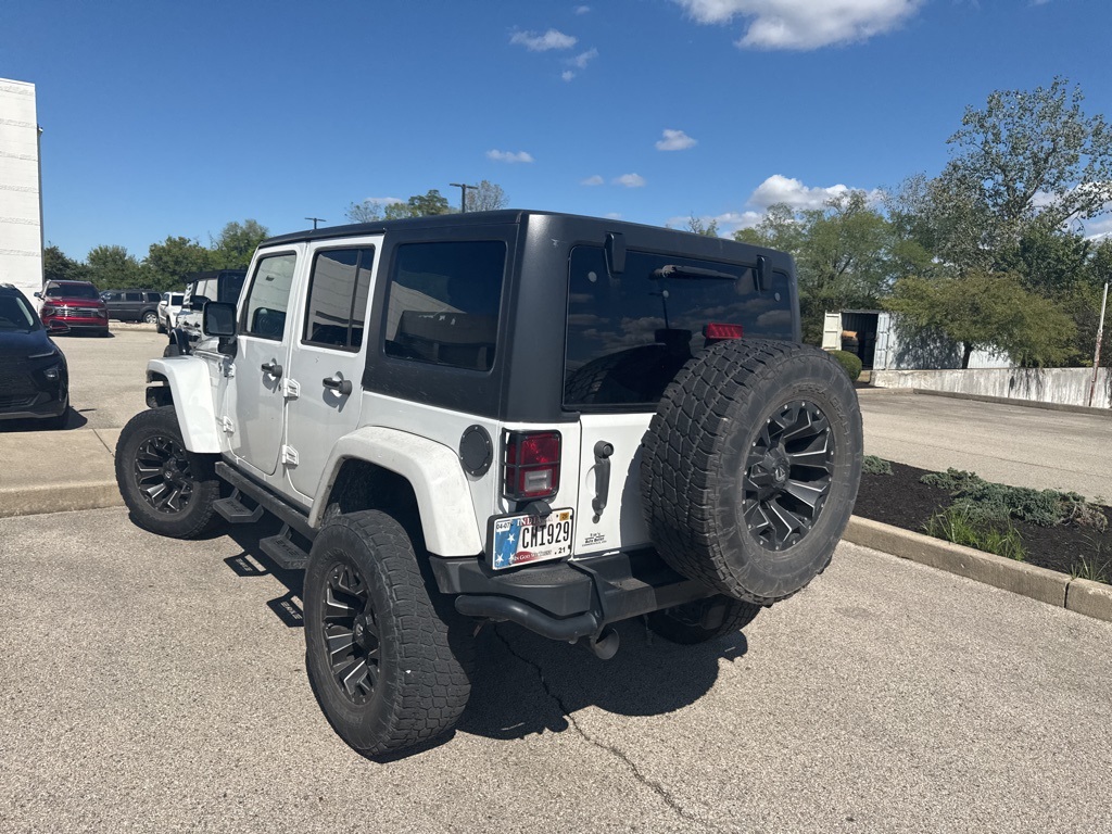 2017 Jeep Wrangler Unlimited Sahara photo 4