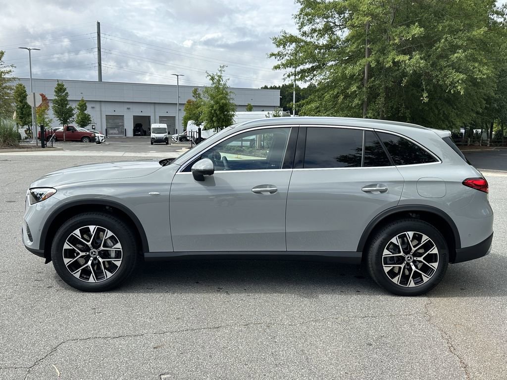 2025 Mercedes Benz GLC 350e 4MATIC photo 5