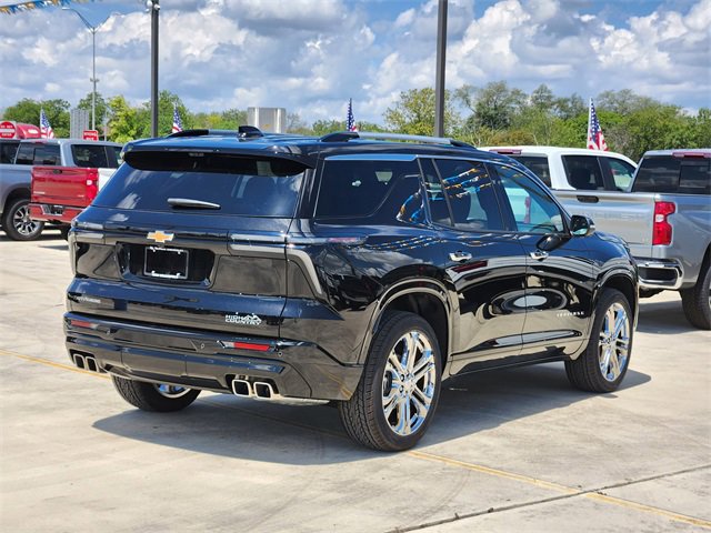 2026 Chevrolet Traverse High Country photo 4