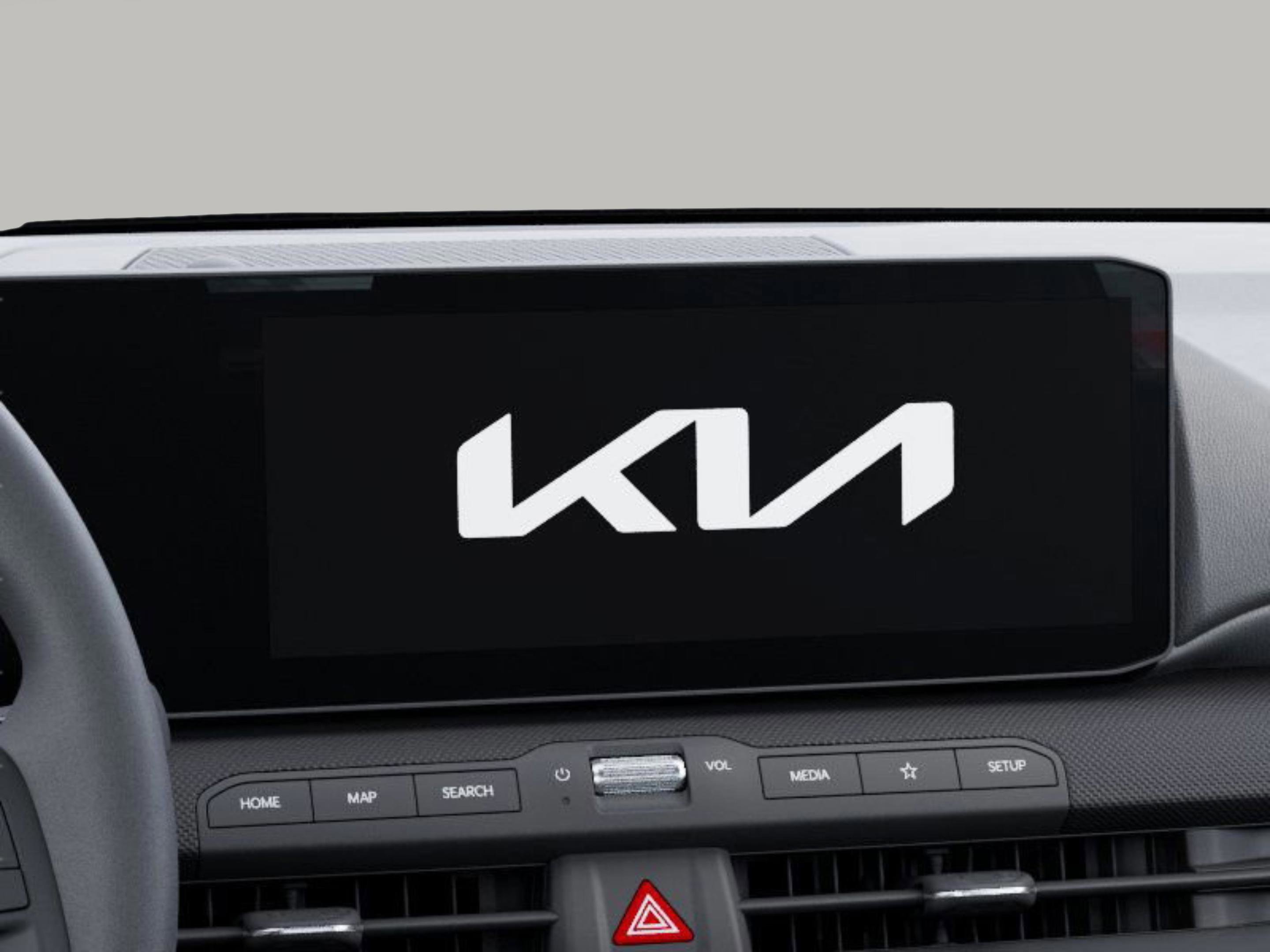 2025 Kia K4 LXS photo 19
