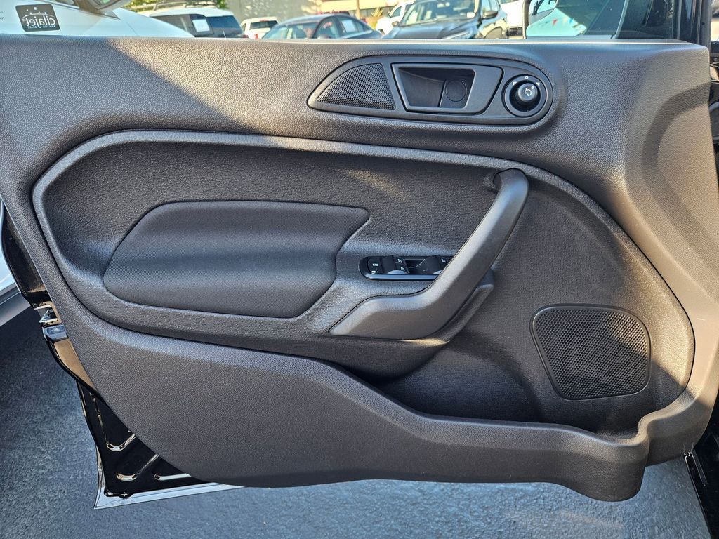 2019 Ford Fiesta SE photo 9