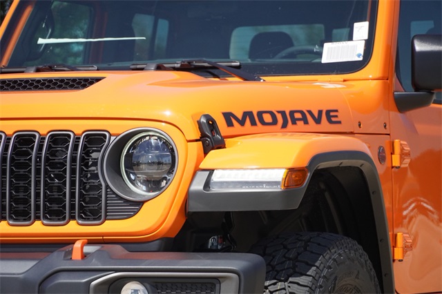 2025 Jeep Gladiator Mojave photo 4