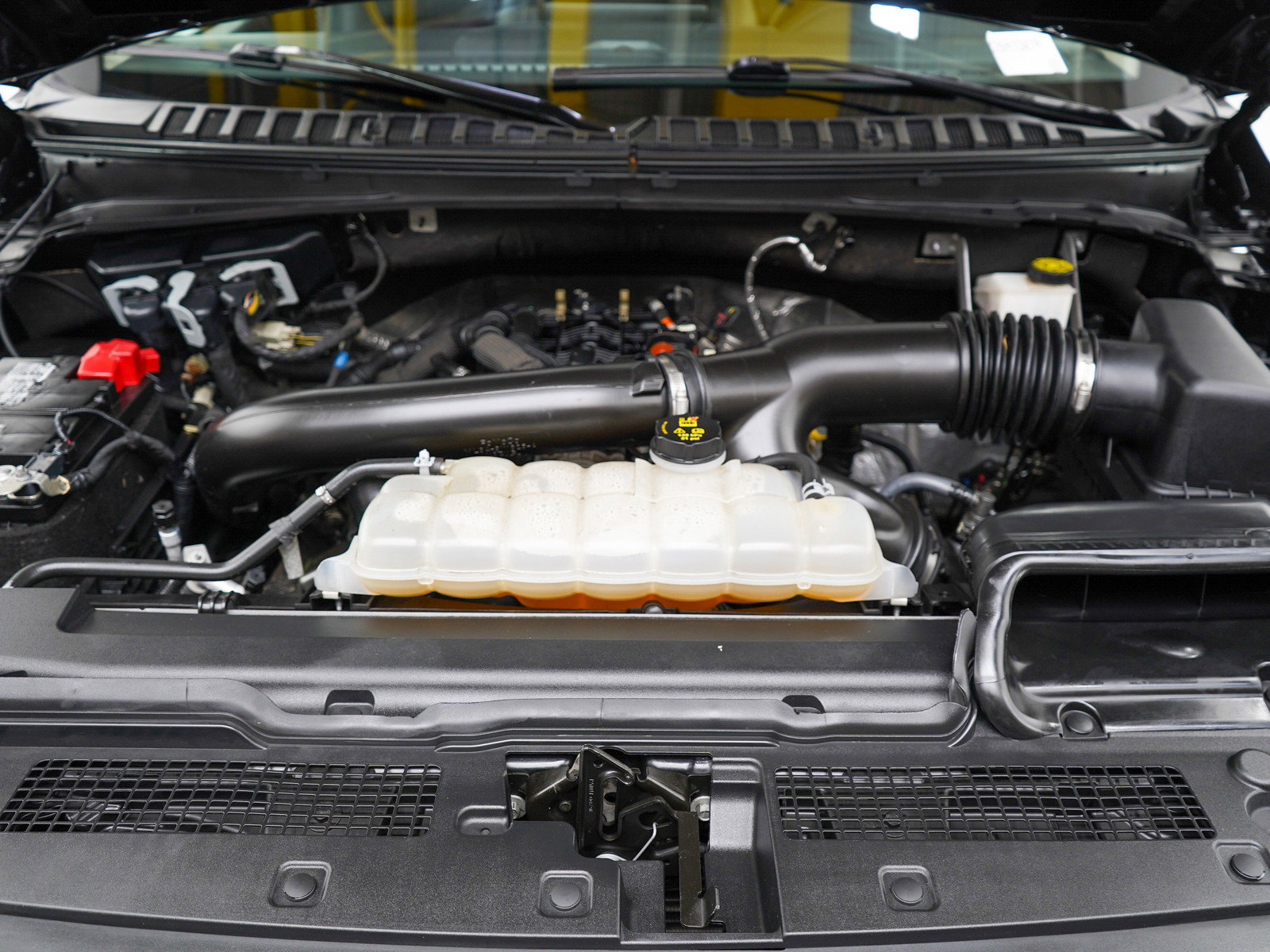 2024 Ford Expedition MAX XLT photo 29
