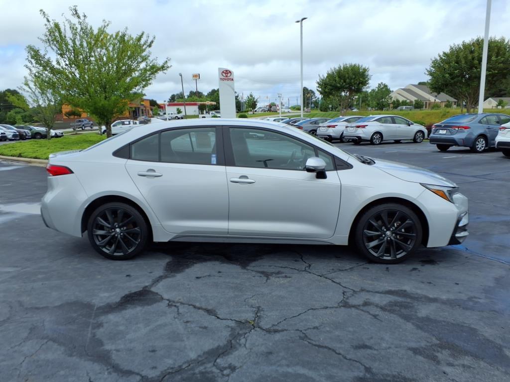 2024 Toyota Corolla SE photo 8