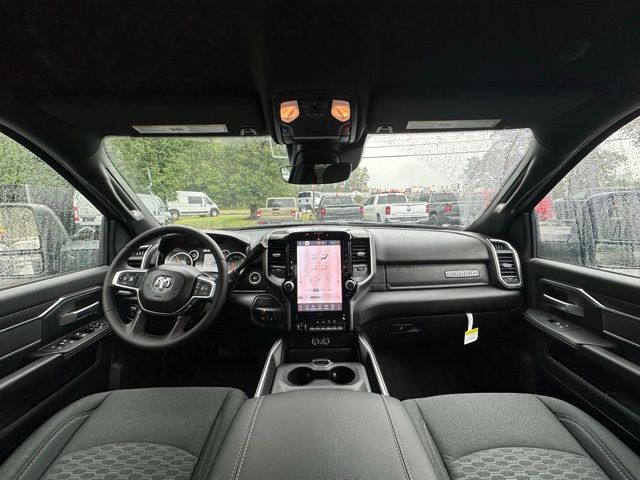 2025 Ram 3500 Big Horn photo 2