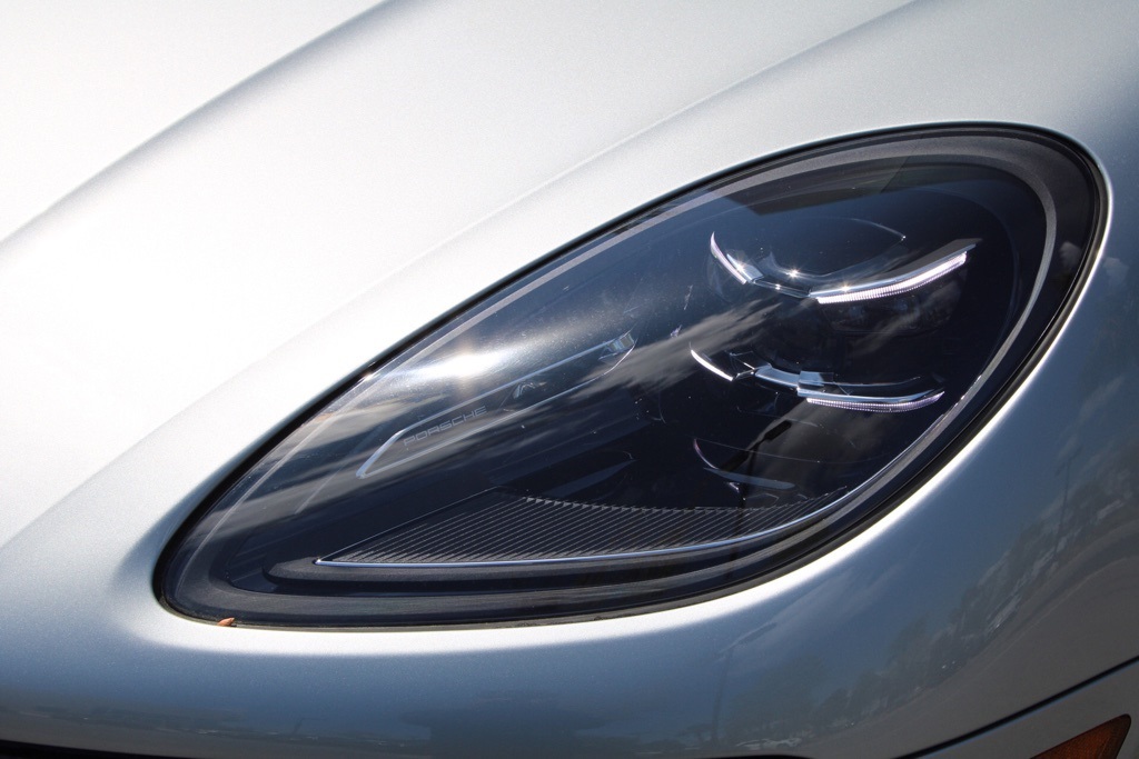 2024 Porsche Macan Base photo 11