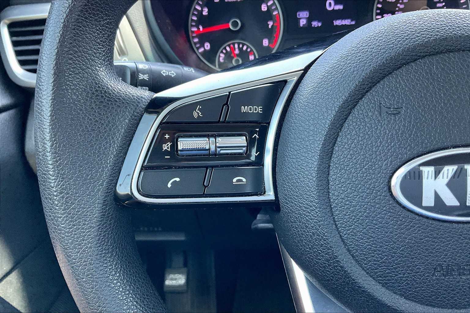 2020 Kia Optima LX photo 22