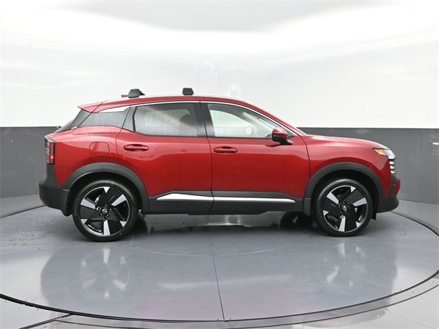 2025 Nissan Kicks SR photo 4