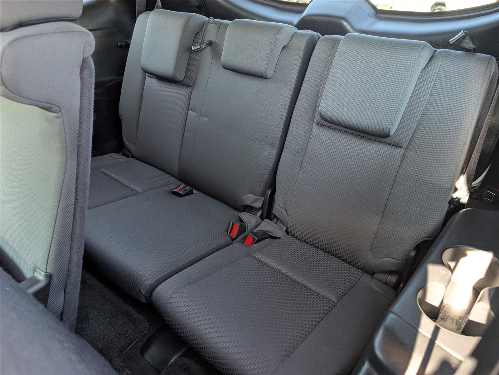 2018 Toyota Highlander LE photo 30