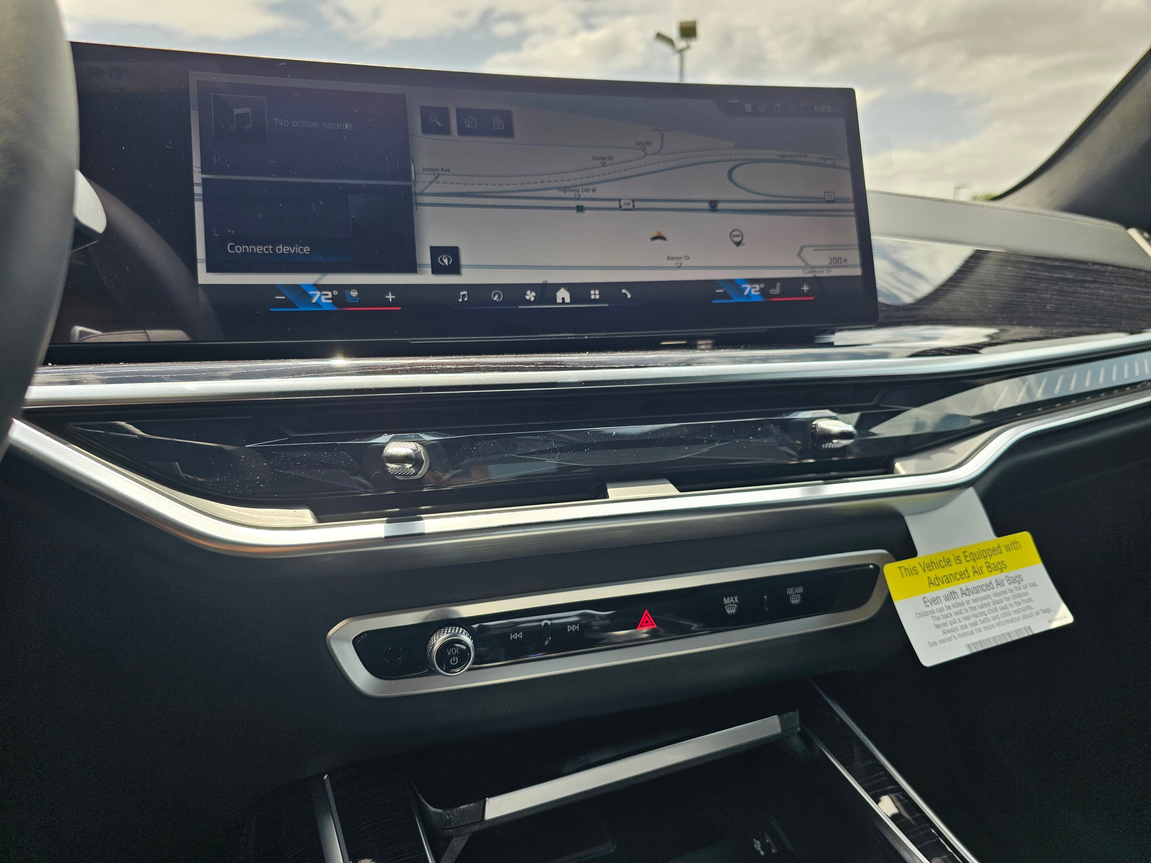 New 2026 Black Sapphire Metallic BMW M60i image 19